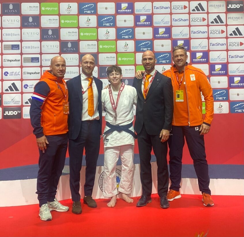 WhatsApp-Image-2025-11-28-at-16.55.56