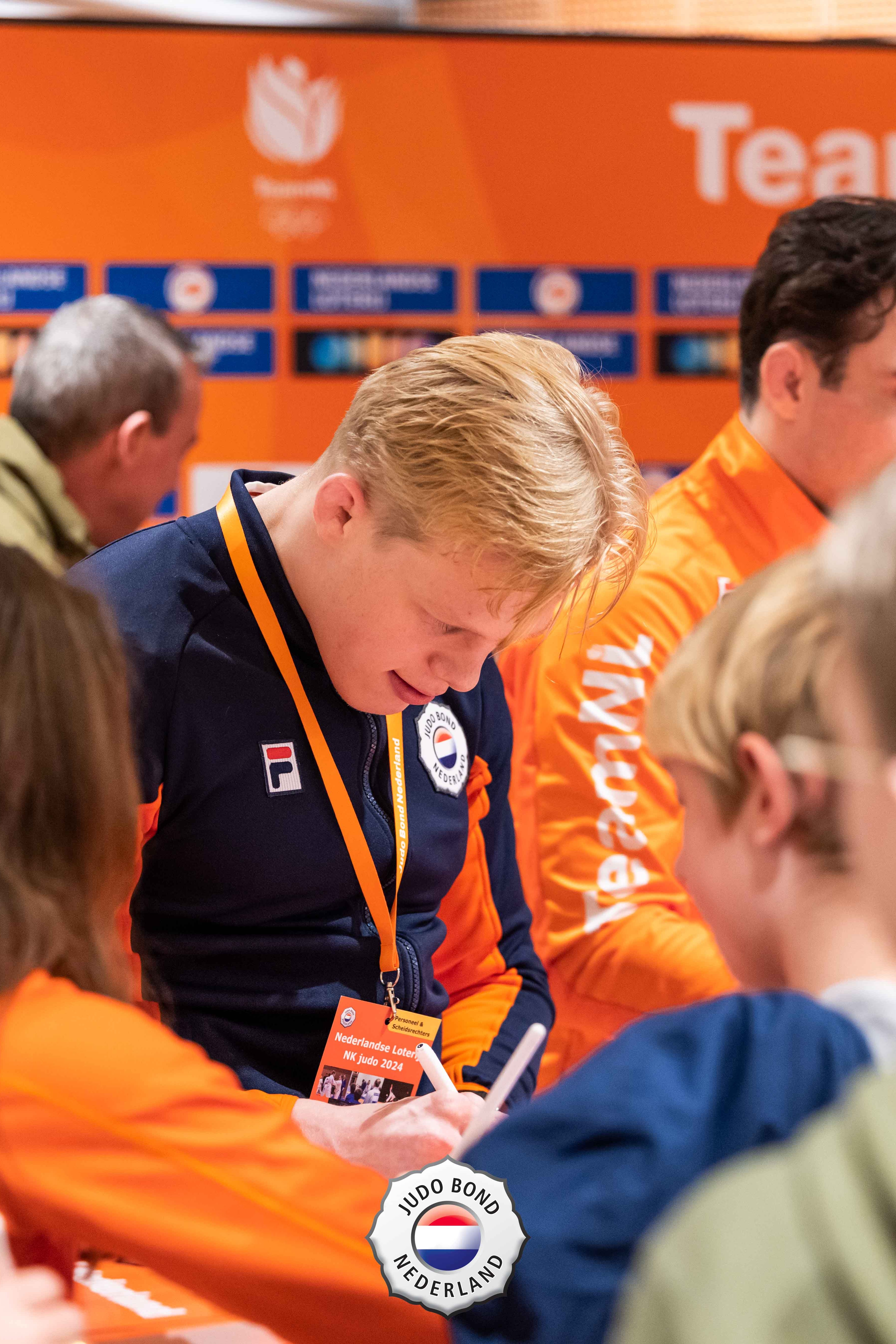 fiaCeqImqEC1DWvjKrfvvQs7ISst17-metaME81QTI1NDAuanBn-