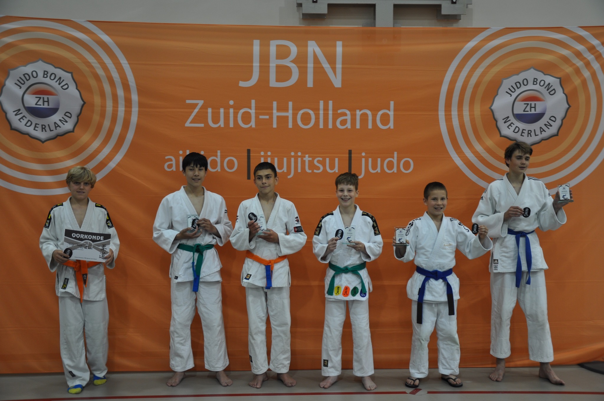 szXgJ9r7abr8XYuZOl4GO177x3oRSC-metaemhpbnN0YXA0MDIuanBn-