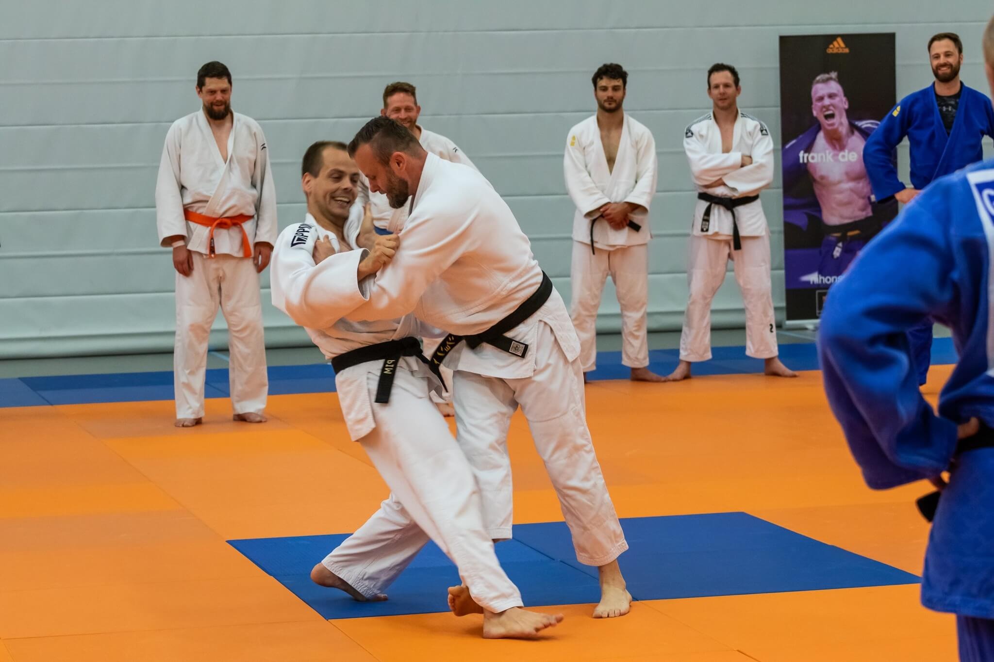 rO4be4J7wiG1TTDCFe7J9kClUgCIdY-metaNDQ0MjAxOTkxXzg1NDY4MTA1MDAxODgyNF84MjgxMjk3NDgyNjQ4NDIxMDY2X24uanBn-