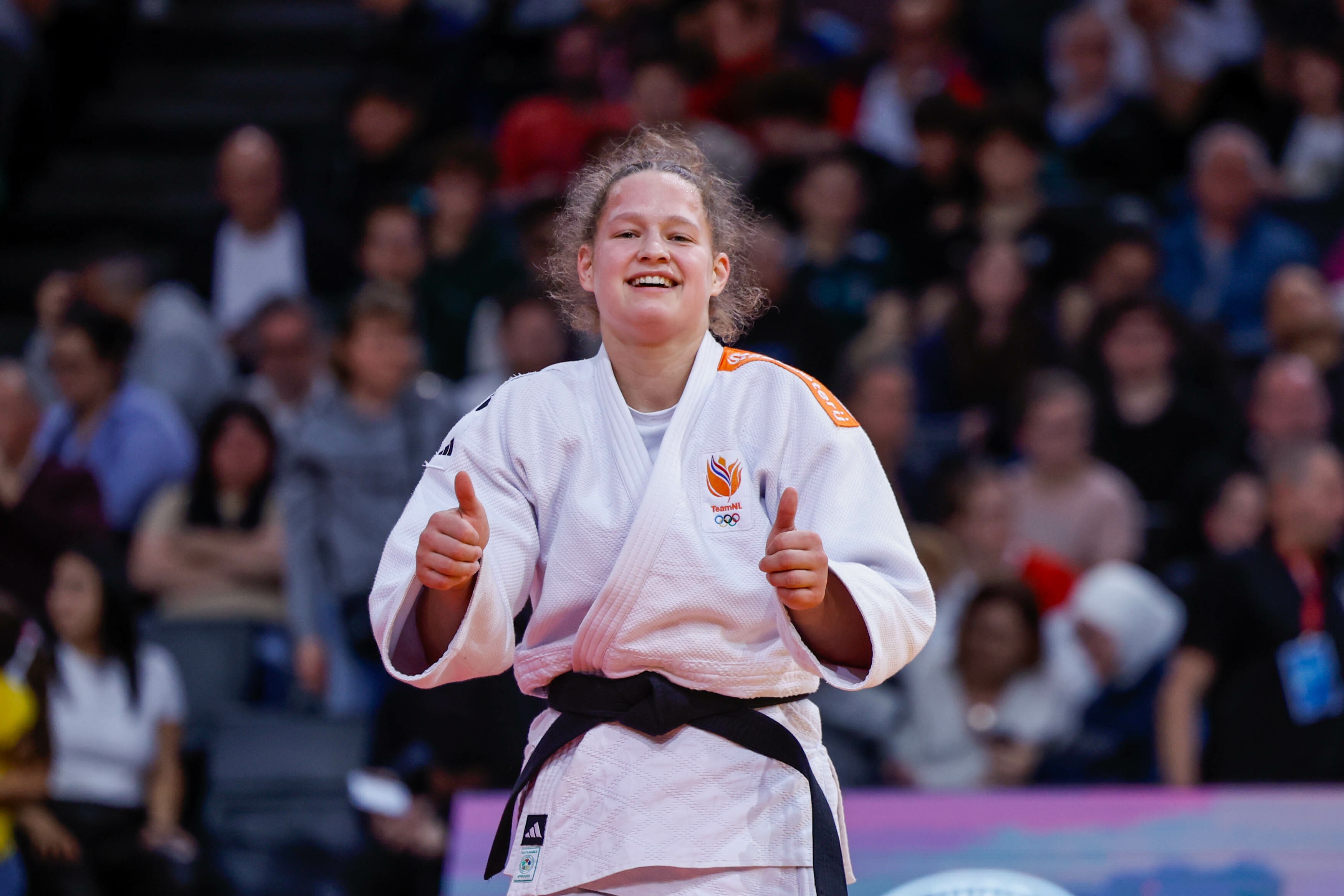 i1ZpFJjhNUyLWUdyM9t5fyny3bgl7O-metaR2FiaS1KdWFuLVBhcmlzLUdyYW5kLVNsYW0tMjAyNi0yMDI2LTQwOTIyNy5qcGc=-