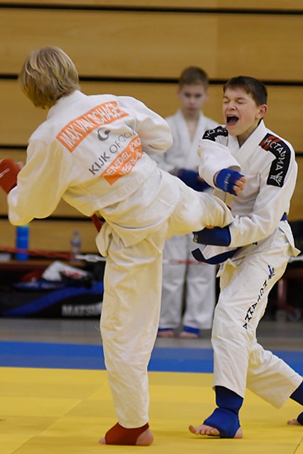 8iFeNF5lQi3tKBbkiI1TgoULcekYMR-metaX0RTQzAxOTguanBn-