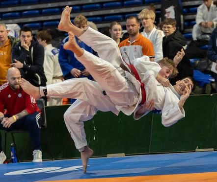 NfIw5eFS0MDDRYwIbIc4vjwlE7GQRb-metaV2Vkc3RyaWpkLmpwZw==-