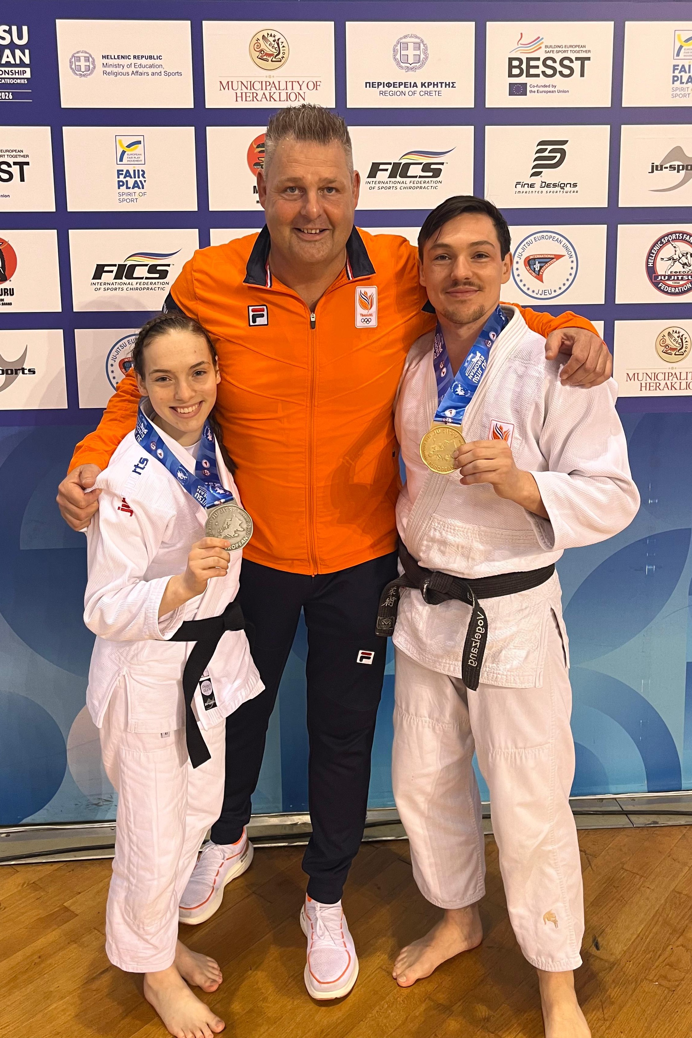 t0YsPi0FsEo4FNMMjJ8xuuOZbj6zLJ-metaV2hhdHNBcHAtSW1hZ2UtMjAyNi0wMy0xNy1hdC0xNy4xNi41OC5qcGVn-