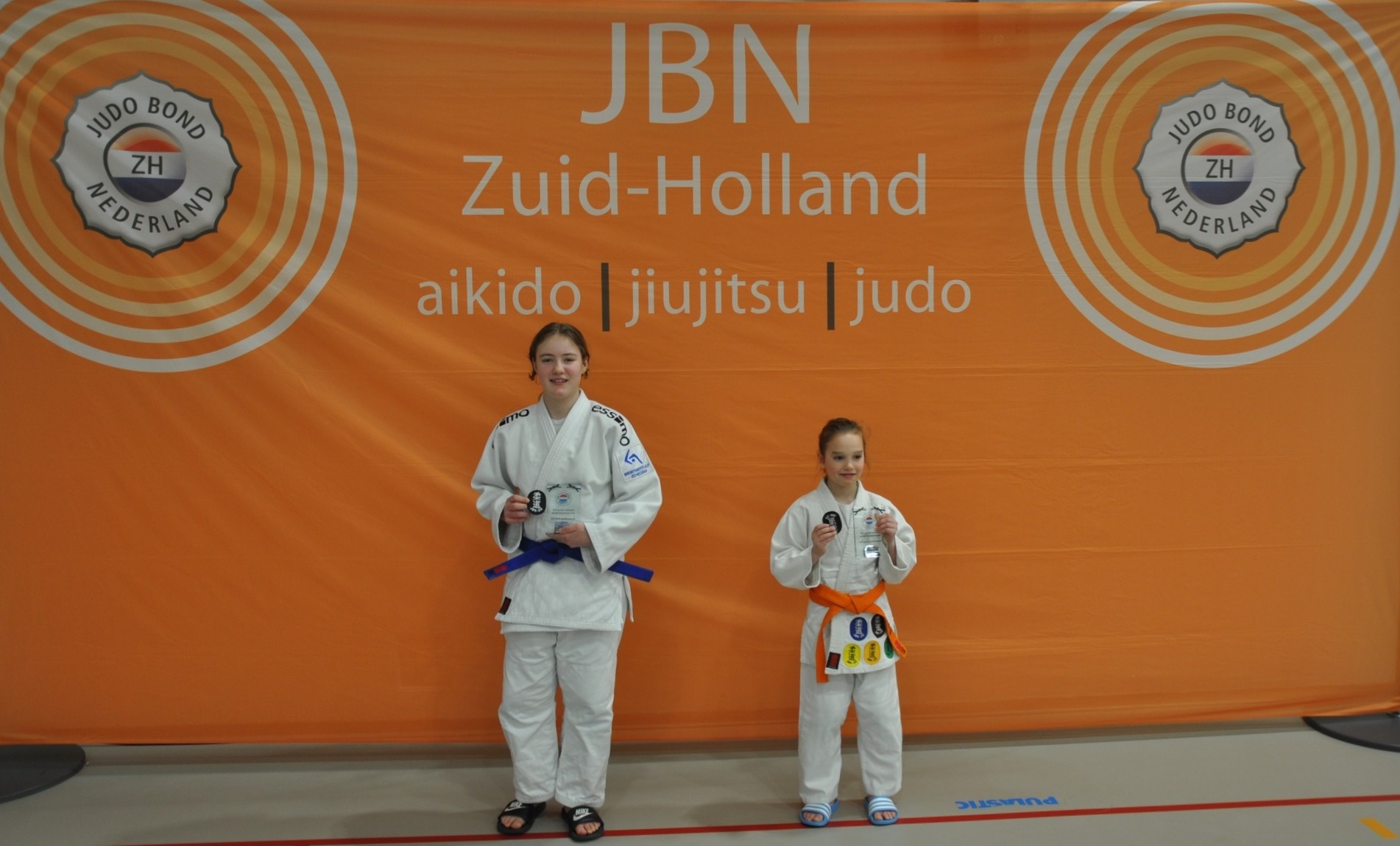 kalhHZgphN6SCVOwt9k1nQrHpZTy2B-metaenQuanBn-