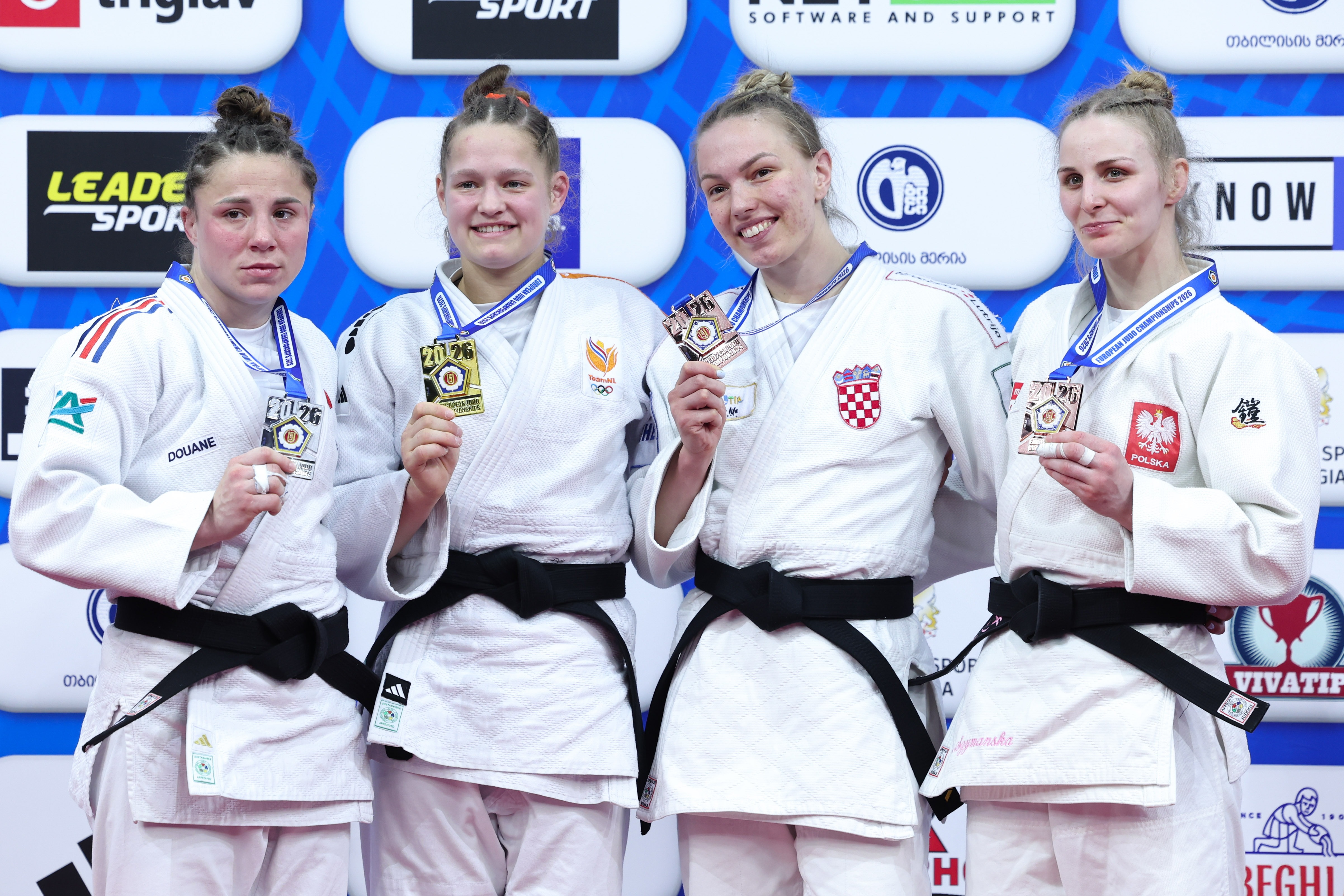 YHD9ZmeRFgrC0rsl3cgFyvAnl0ZAHp-metaSm9hbm5lLUV1cm9wZWVzLWthbXBpb2VuLkpQRw==-