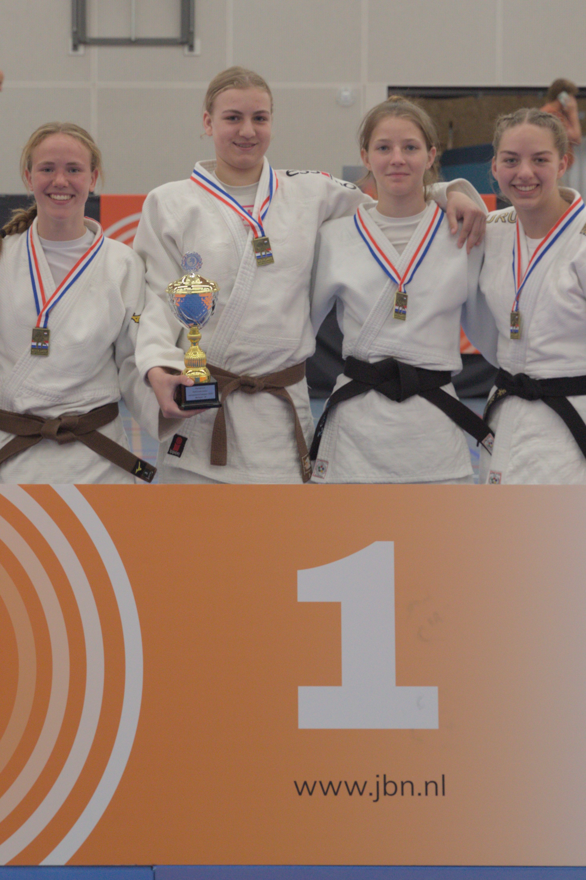 rK0HkhovjxojZJ7s62R6H7gLjjDIcZ-metaTUg2QTYyMjEuanBn-